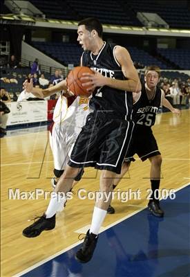 Thumbnail 1 in Servite vs. Ocean View (Nike Extravaganza) photogallery.