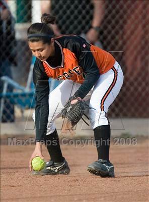Thumbnail 2 in Merced vs. Oakdale (Ceres Tournament) photogallery.