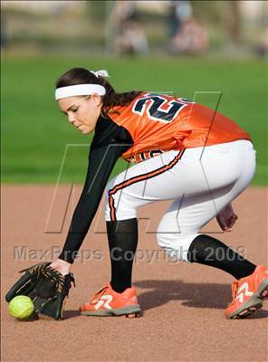 Thumbnail 1 in Merced vs. Oakdale (Ceres Tournament) photogallery.