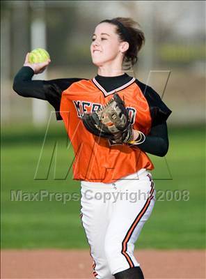 Thumbnail 3 in Merced vs. Oakdale (Ceres Tournament) photogallery.