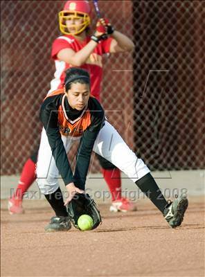 Thumbnail 1 in Merced vs. Oakdale (Ceres Tournament) photogallery.