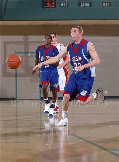 Thumbnail 1 in Folsom vs. Liberty (MaxPreps Holiday Classic) photogallery.