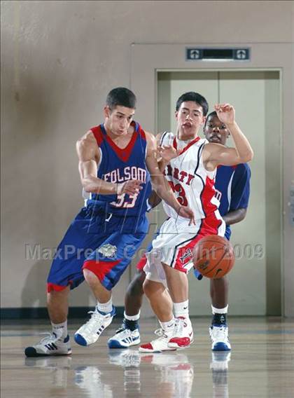 Thumbnail 3 in Folsom vs. Liberty (MaxPreps Holiday Classic) photogallery.
