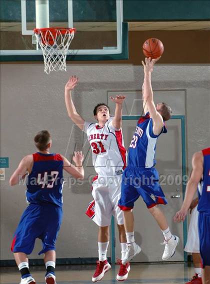 Thumbnail 2 in Folsom vs. Liberty (MaxPreps Holiday Classic) photogallery.
