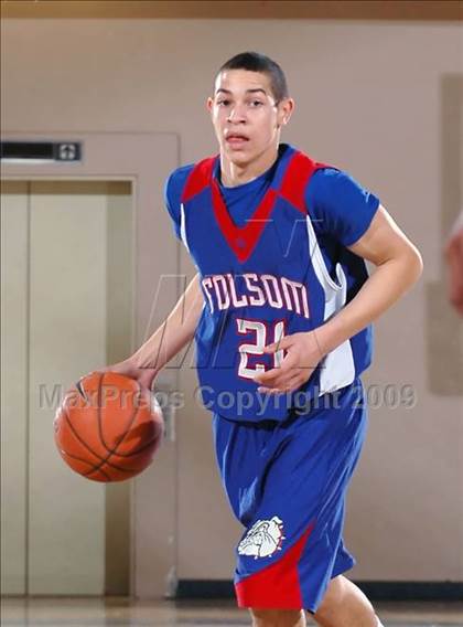 Thumbnail 3 in Folsom vs. Liberty (MaxPreps Holiday Classic) photogallery.