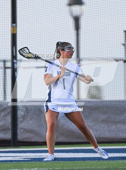 Thumbnail 2 in Regis Jesuit @ Valor Christian photogallery.