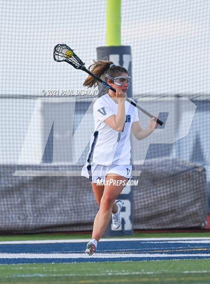 Thumbnail 2 in Regis Jesuit @ Valor Christian photogallery.