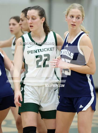 Thumbnail 3 in Hamilton-Wenham Regional @ Pentucket Regional photogallery.