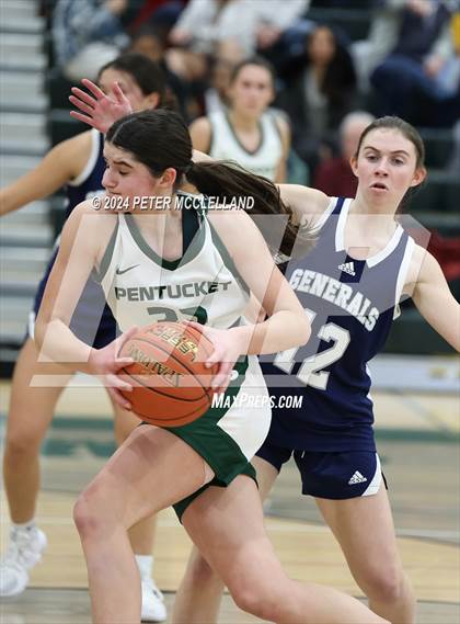 Thumbnail 2 in Hamilton-Wenham Regional @ Pentucket Regional photogallery.