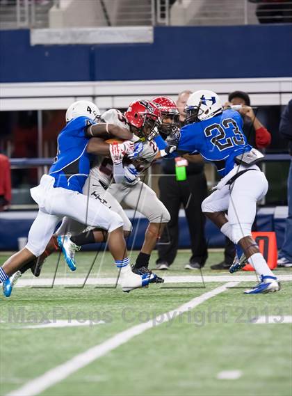 Thumbnail 1 in Hebron vs. Cedar Hill (UIL 5A D2 Area Playoff) photogallery.