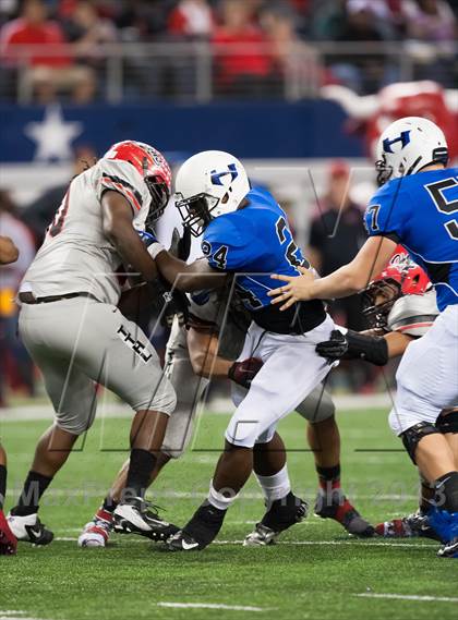 Thumbnail 3 in Hebron vs. Cedar Hill (UIL 5A D2 Area Playoff) photogallery.