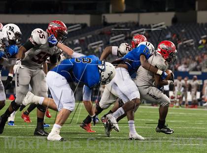 Thumbnail 2 in Hebron vs. Cedar Hill (UIL 5A D2 Area Playoff) photogallery.