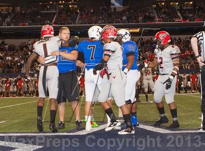 Thumbnail 1 in Hebron vs. Cedar Hill (UIL 5A D2 Area Playoff) photogallery.