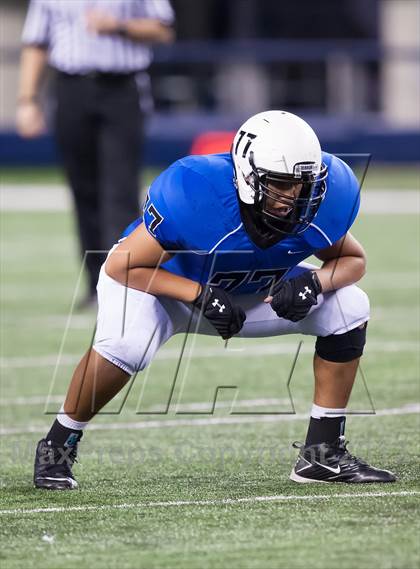 Thumbnail 2 in Hebron vs. Cedar Hill (UIL 5A D2 Area Playoff) photogallery.