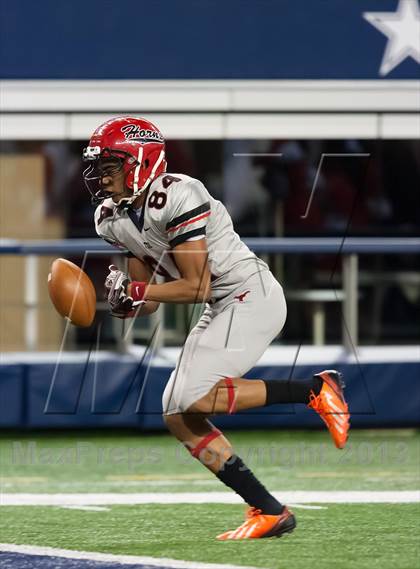 Thumbnail 1 in Hebron vs. Cedar Hill (UIL 5A D2 Area Playoff) photogallery.