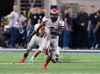 Thumbnail 2 in Hebron vs. Cedar Hill (UIL 5A D2 Area Playoff) photogallery.