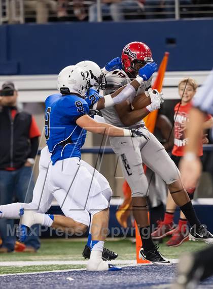 Thumbnail 1 in Hebron vs. Cedar Hill (UIL 5A D2 Area Playoff) photogallery.