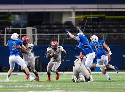 Thumbnail 1 in Hebron vs. Cedar Hill (UIL 5A D2 Area Playoff) photogallery.