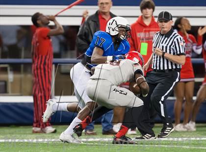 Thumbnail 1 in Hebron vs. Cedar Hill (UIL 5A D2 Area Playoff) photogallery.