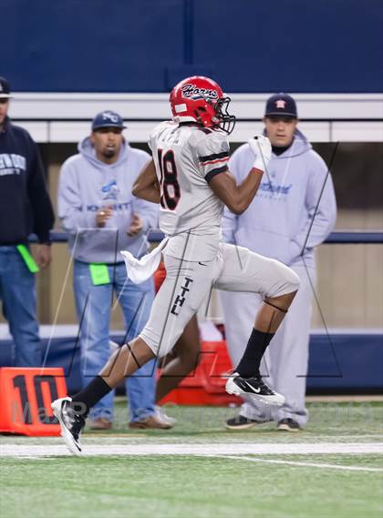Thumbnail 3 in Hebron vs. Cedar Hill (UIL 5A D2 Area Playoff) photogallery.
