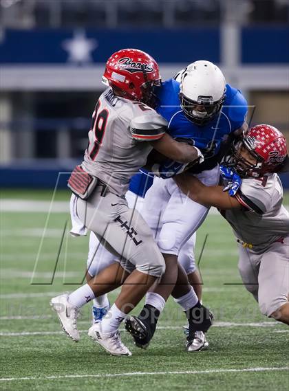 Thumbnail 2 in Hebron vs. Cedar Hill (UIL 5A D2 Area Playoff) photogallery.