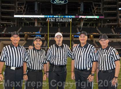 Thumbnail 2 in Hebron vs. Cedar Hill (UIL 5A D2 Area Playoff) photogallery.