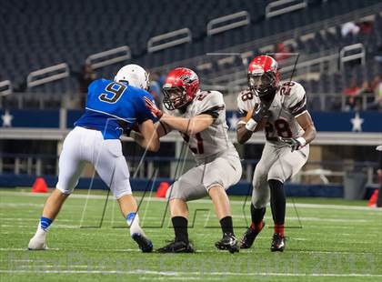 Thumbnail 1 in Hebron vs. Cedar Hill (UIL 5A D2 Area Playoff) photogallery.