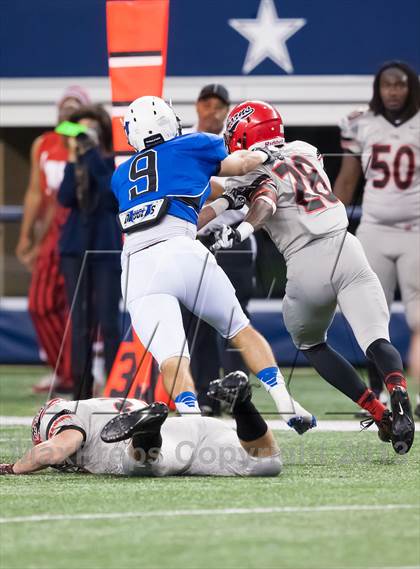 Thumbnail 1 in Hebron vs. Cedar Hill (UIL 5A D2 Area Playoff) photogallery.