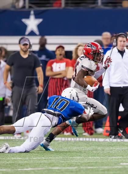Thumbnail 3 in Hebron vs. Cedar Hill (UIL 5A D2 Area Playoff) photogallery.
