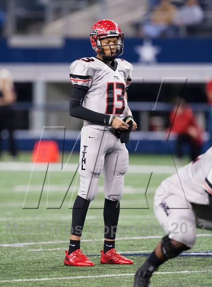 Thumbnail 2 in Hebron vs. Cedar Hill (UIL 5A D2 Area Playoff) photogallery.