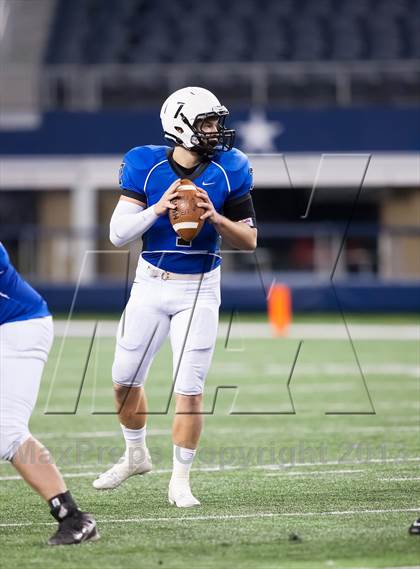 Thumbnail 3 in Hebron vs. Cedar Hill (UIL 5A D2 Area Playoff) photogallery.