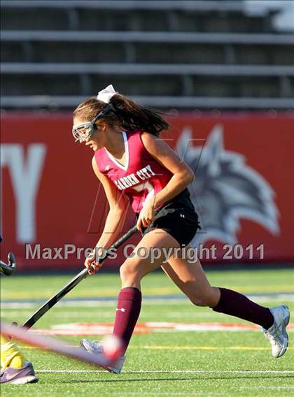 Thumbnail 3 in Garden City vs. Sayville (Class B Long Island Final)  photogallery.