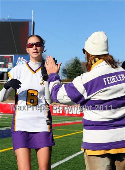 Thumbnail 3 in Garden City vs. Sayville (Class B Long Island Final)  photogallery.