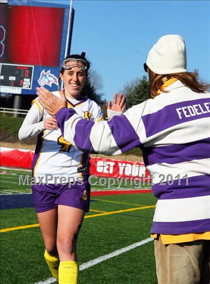 Thumbnail 2 in Garden City vs. Sayville (Class B Long Island Final)  photogallery.