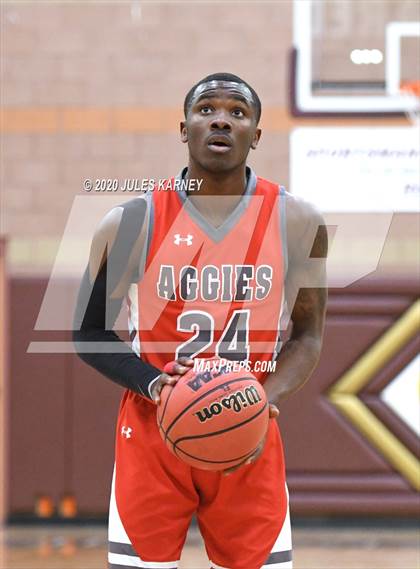 Thumbnail 1 in Arbor View vs Faith Lutheran photogallery.