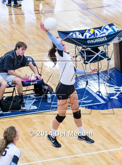 Thumbnail 2 in Oviedo vs. Mercy (Berkeley Premier) photogallery.