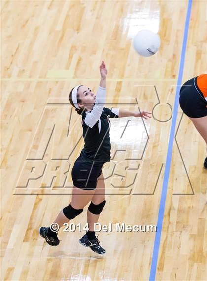 Thumbnail 2 in Oviedo vs. Mercy (Berkeley Premier) photogallery.