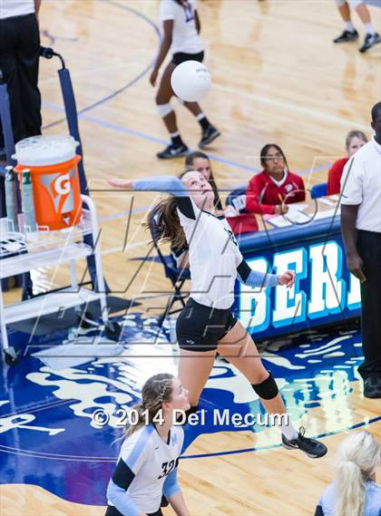 Thumbnail 1 in Oviedo vs. Mercy (Berkeley Premier) photogallery.