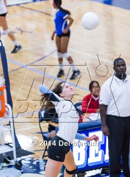 Thumbnail 1 in Oviedo vs. Mercy (Berkeley Premier) photogallery.