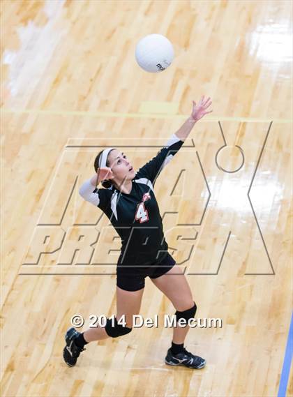 Thumbnail 2 in Oviedo vs. Mercy (Berkeley Premier) photogallery.