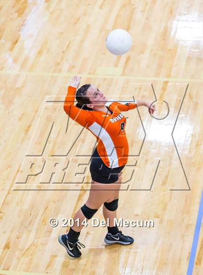 Thumbnail 3 in Oviedo vs. Mercy (Berkeley Premier) photogallery.