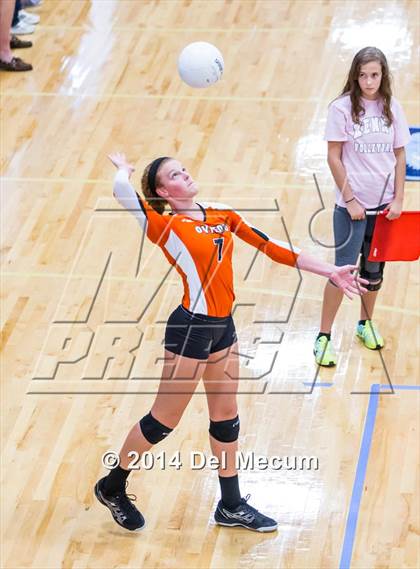 Thumbnail 2 in Oviedo vs. Mercy (Berkeley Premier) photogallery.