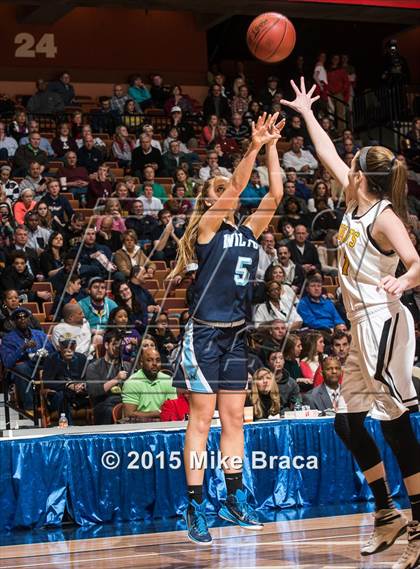 Thumbnail 1 in Wilton vs. South Windsor (CIAC Class LL Final) photogallery.