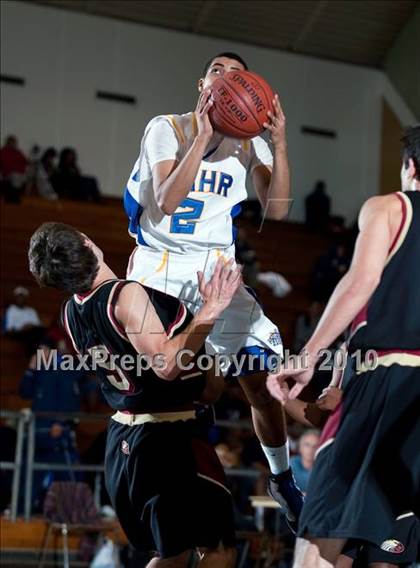 Thumbnail 1 in Gahr vs. Clovis West (California Classic) photogallery.