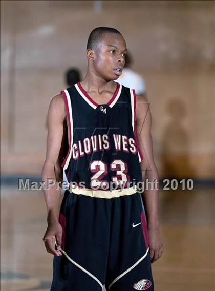 Thumbnail 3 in Gahr vs. Clovis West (California Classic) photogallery.