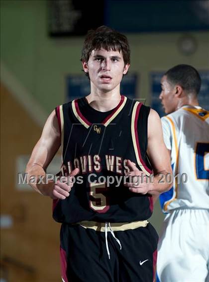 Thumbnail 2 in Gahr vs. Clovis West (California Classic) photogallery.