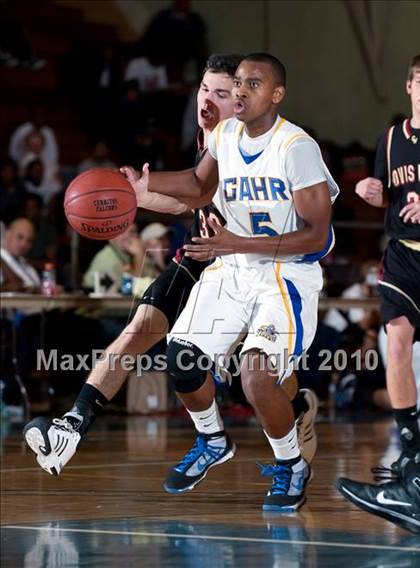 Thumbnail 2 in Gahr vs. Clovis West (California Classic) photogallery.