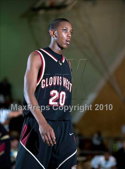 Thumbnail 3 in Gahr vs. Clovis West (California Classic) photogallery.