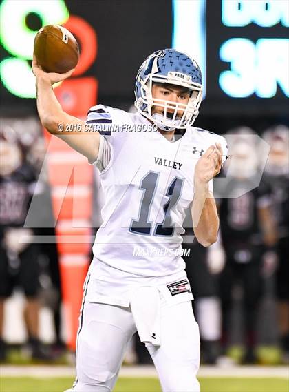 Thumbnail 2 in Wayne Valley vs. Wayne Hills (NJSIAA North I Group 4 Final) photogallery.
