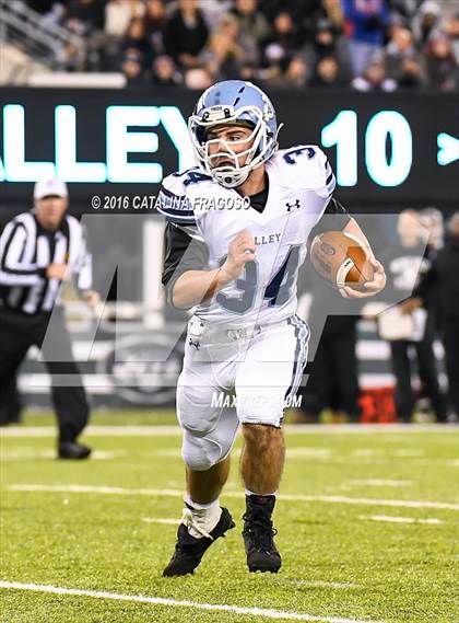 Thumbnail 2 in Wayne Valley vs. Wayne Hills (NJSIAA North I Group 4 Final) photogallery.
